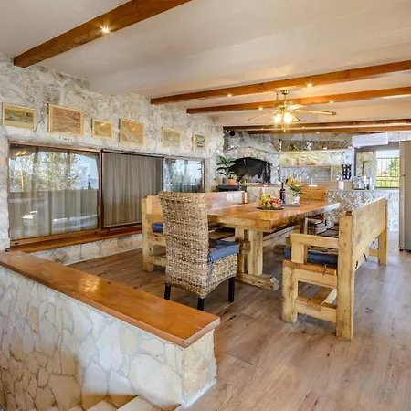 Secluded Paradise Vila *