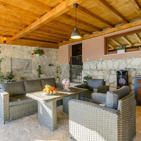 Secluded Paradise Villa *