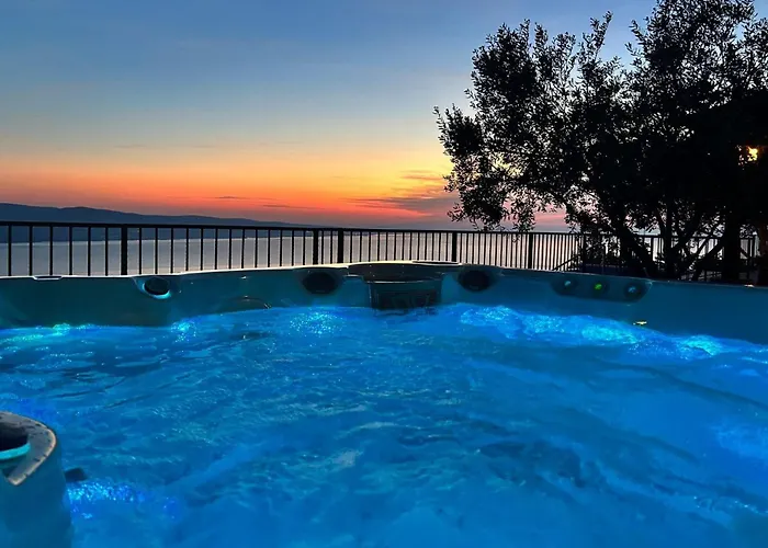 Secluded Paradise أوميس